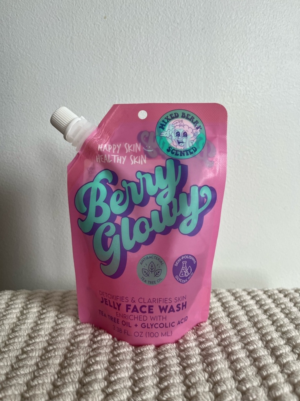 Detoxifying Berry Jelly face wash w/ tea tree oil and glycolic acid